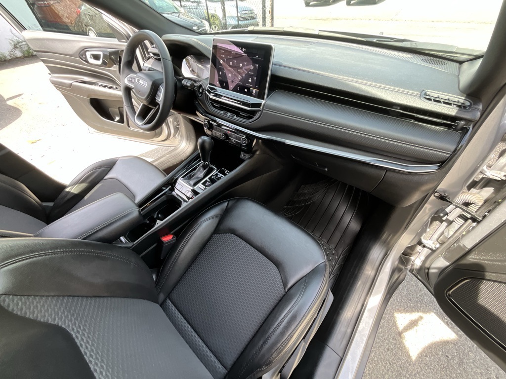 2022 Jeep Compass Altitude photo 31