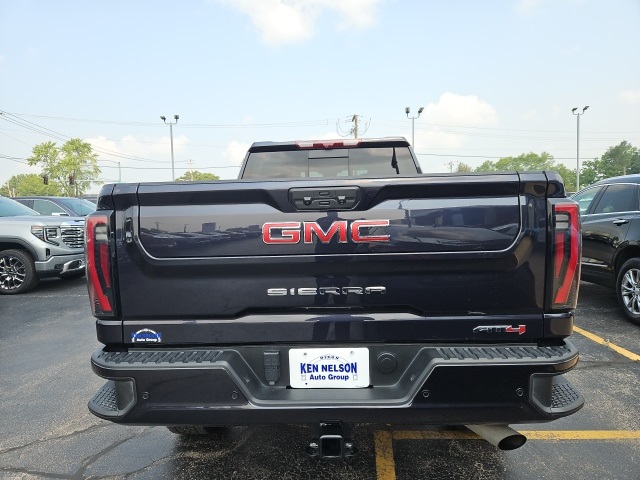 2024 Gmc Sierra HD AT4 photo 2