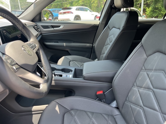 2025 Volkswagen Atlas Cross Sport SE photo 9