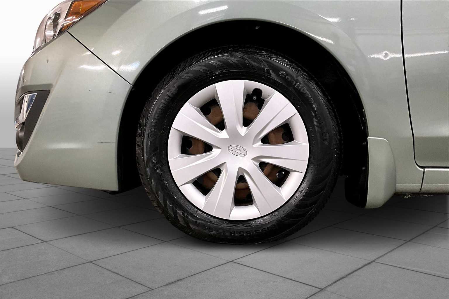 2015 Subaru Impreza 2.0i photo 10