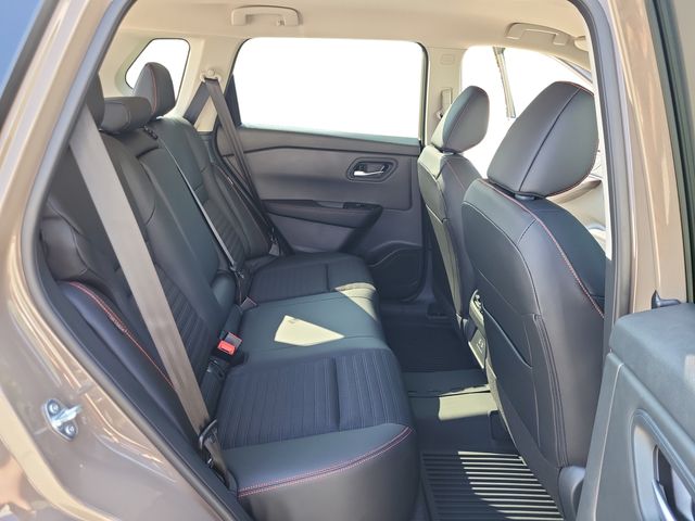 2026 Nissan Rogue SV photo 21