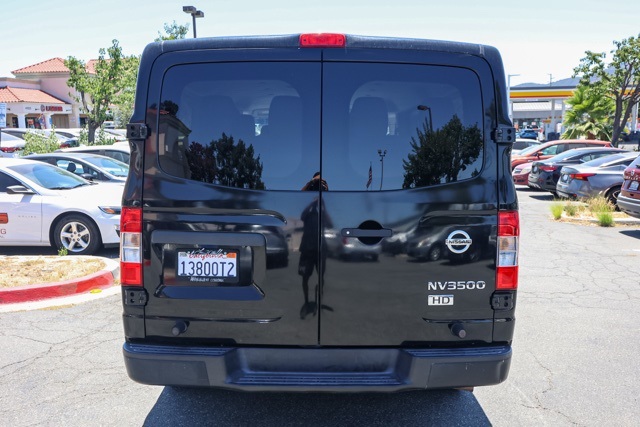 2016 Nissan NV3500 photo 3