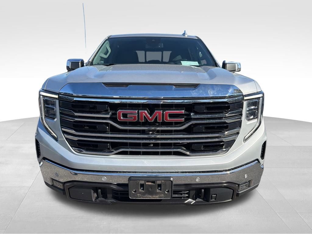 2022 Gmc Sierra 1500 SLT photo 2