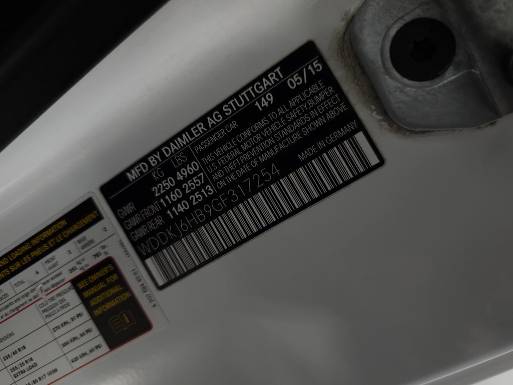 2016 Mercedes Benz E 400 4MATIC photo 23