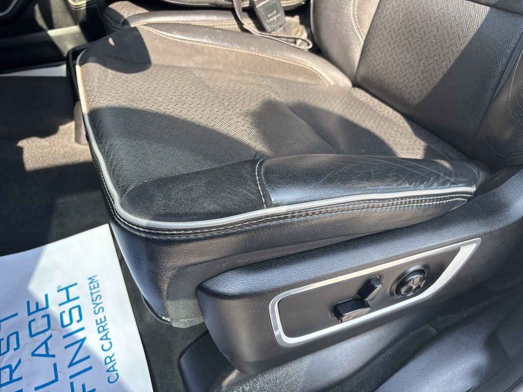 2020 Ram 1500 Laramie photo 19