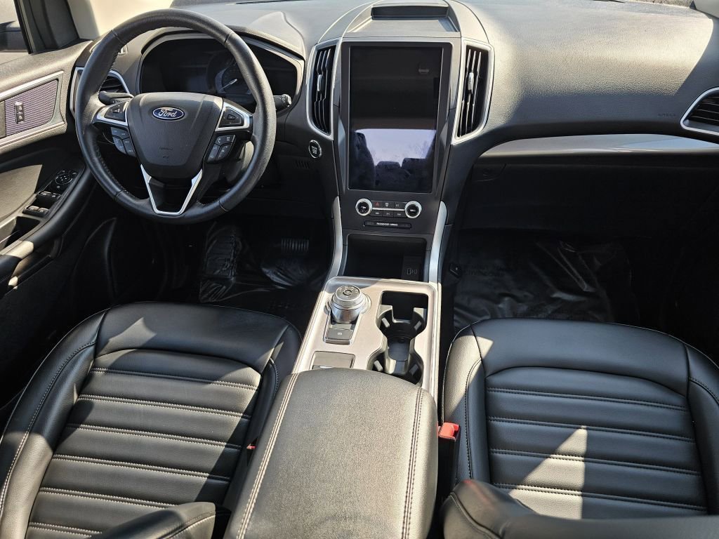 2024 Ford Edge SEL photo 16