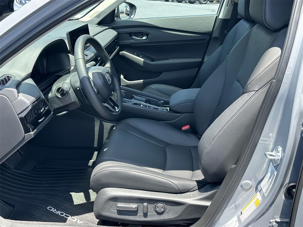 2025 Honda Accord Hybrid EX-L photo 4