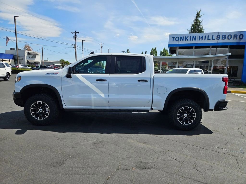 2025 Chevrolet Silverado 1500 ZR2 photo 3