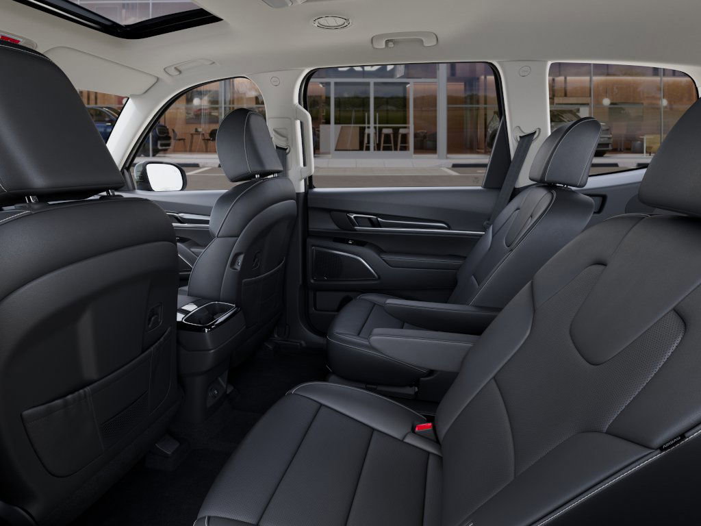 2025 Kia Telluride S photo 17