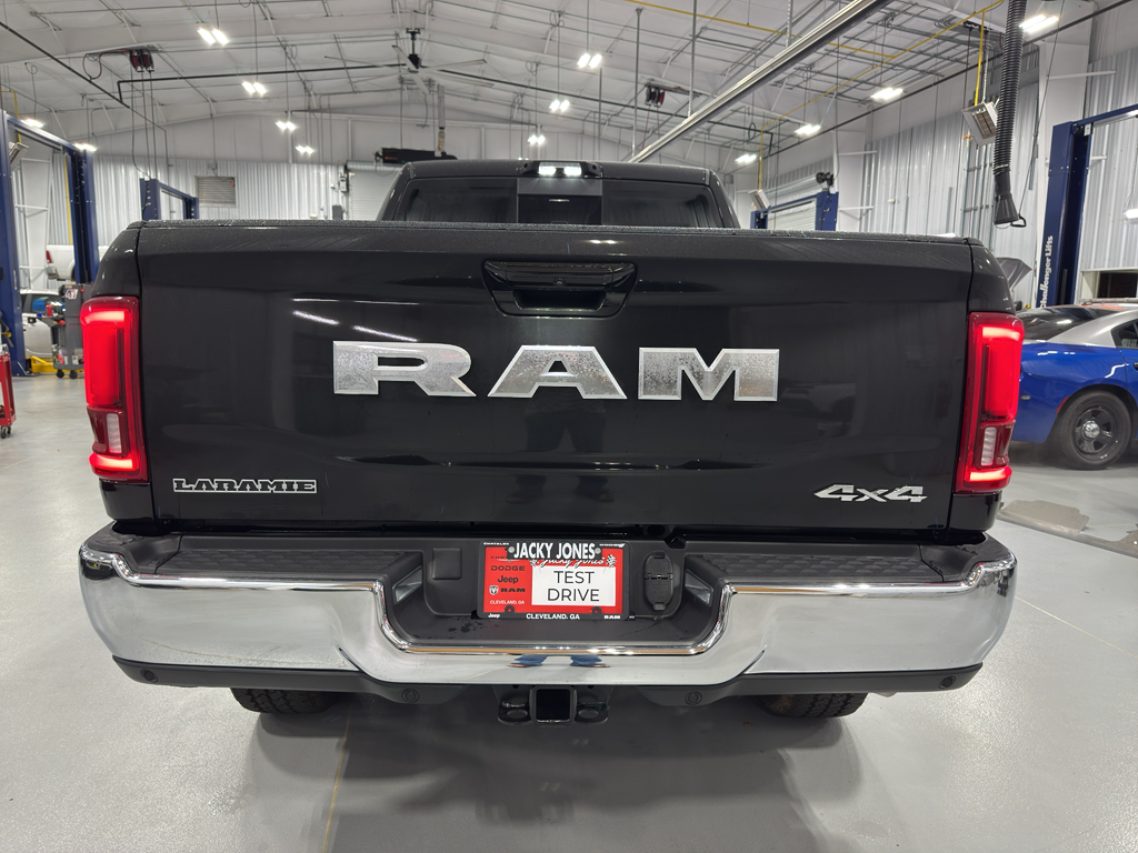 2025 Ram 2500 Laramie photo 4