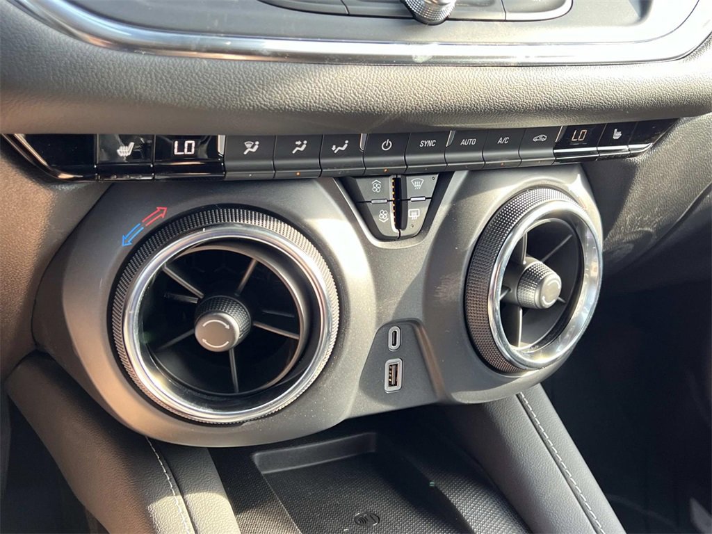 2025 Chevrolet Blazer 2LT photo 15