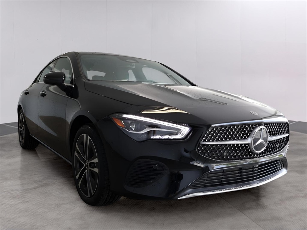 2025 Mercedes Benz CLA 250 4MATIC photo 3
