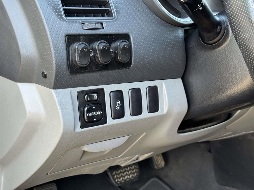 2015 Toyota Tacoma PreRunner photo 8