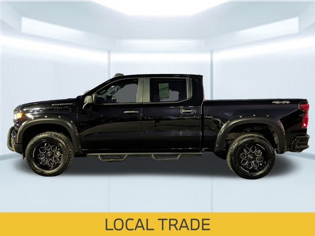 2023 Chevrolet Silverado 1500 Custom photo 2