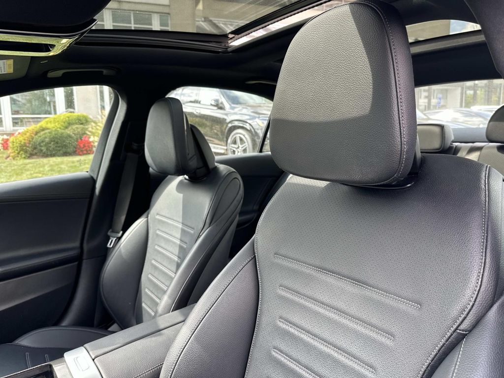 2023 Mercedes Benz C 300 4MATIC photo 37