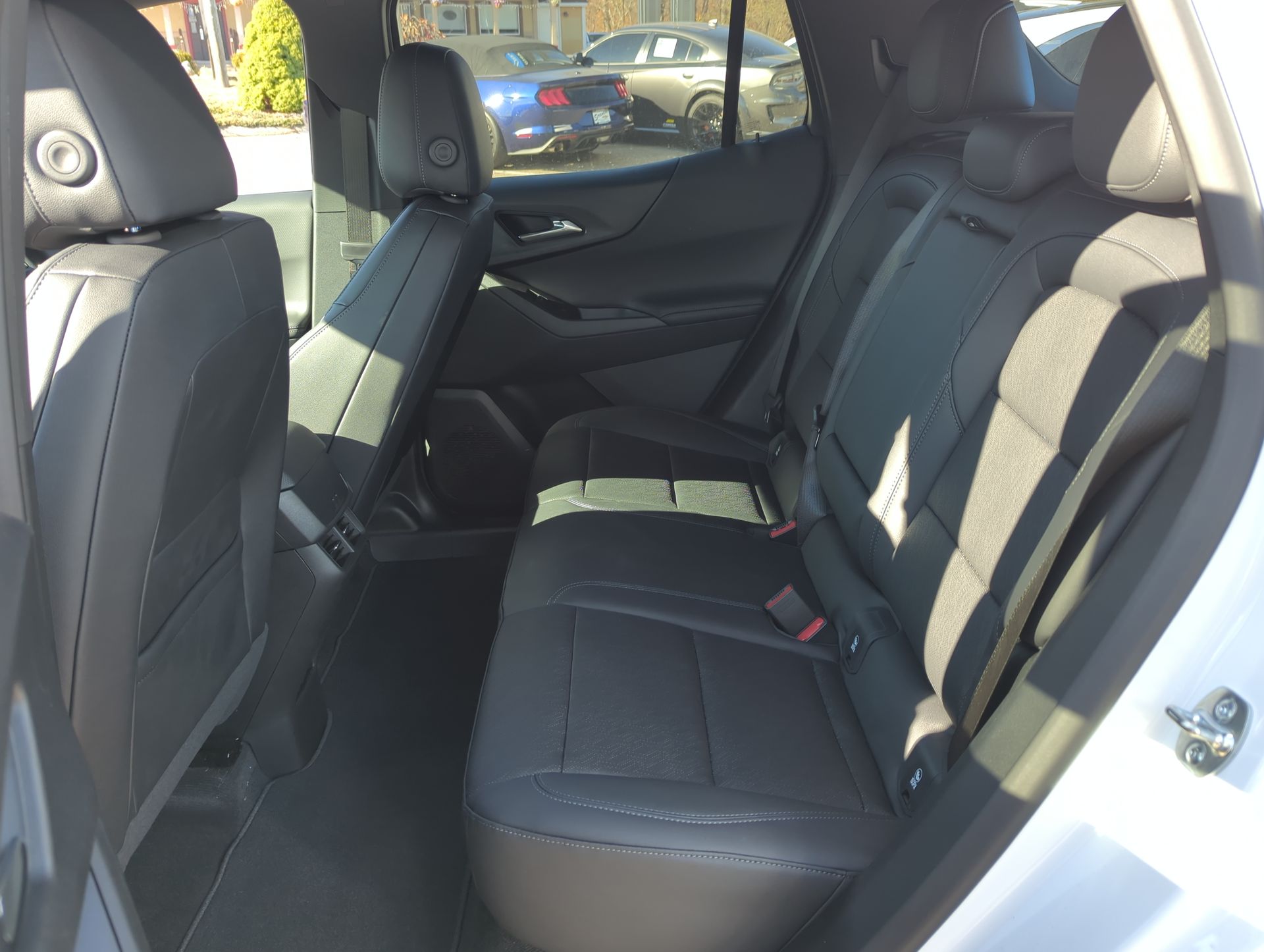 2025 Chevrolet Equinox LT photo 15