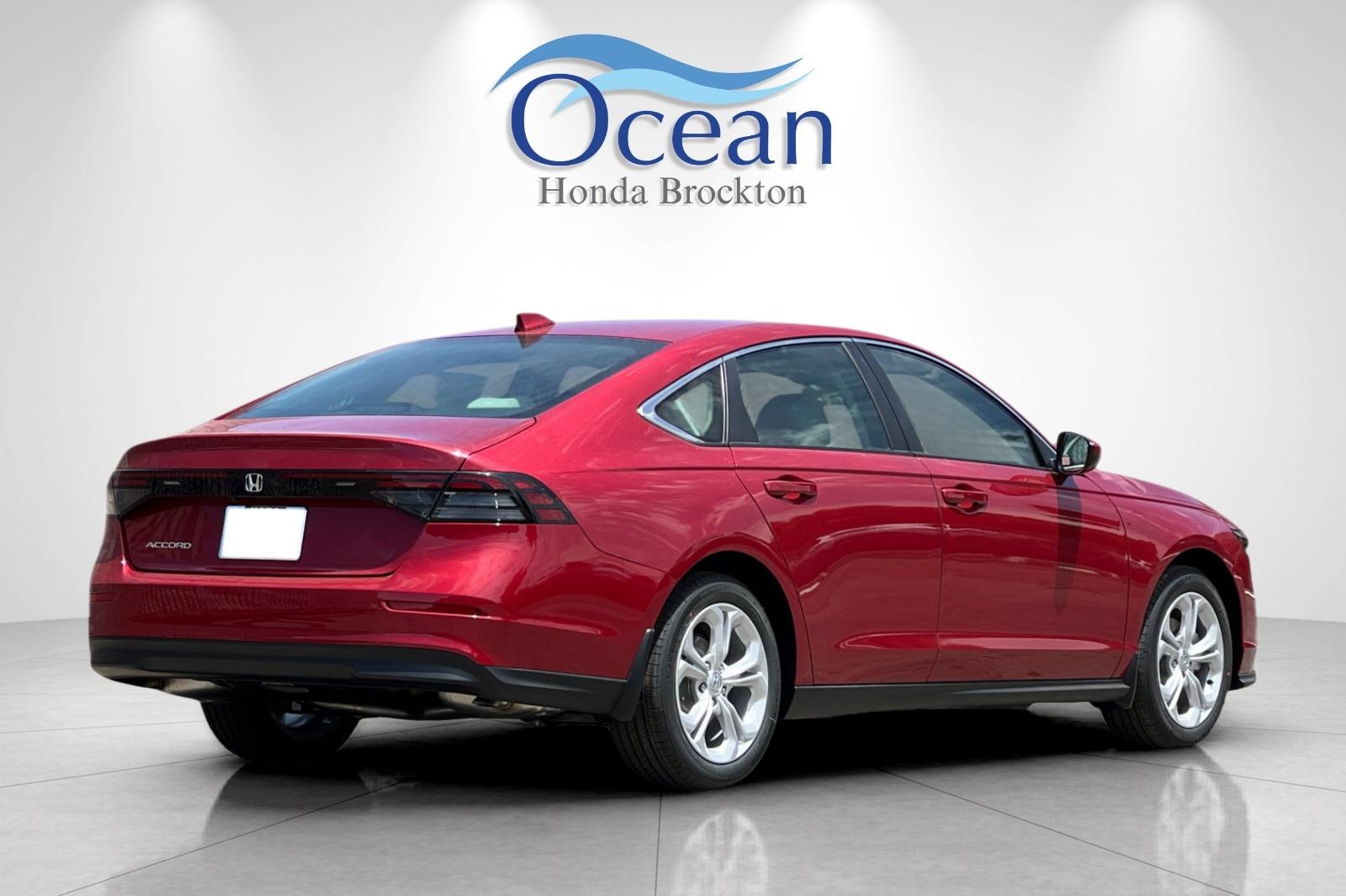2025 Honda Accord LX photo 3