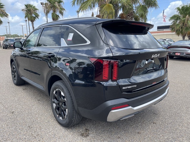 2025 Kia Sorento S photo 2