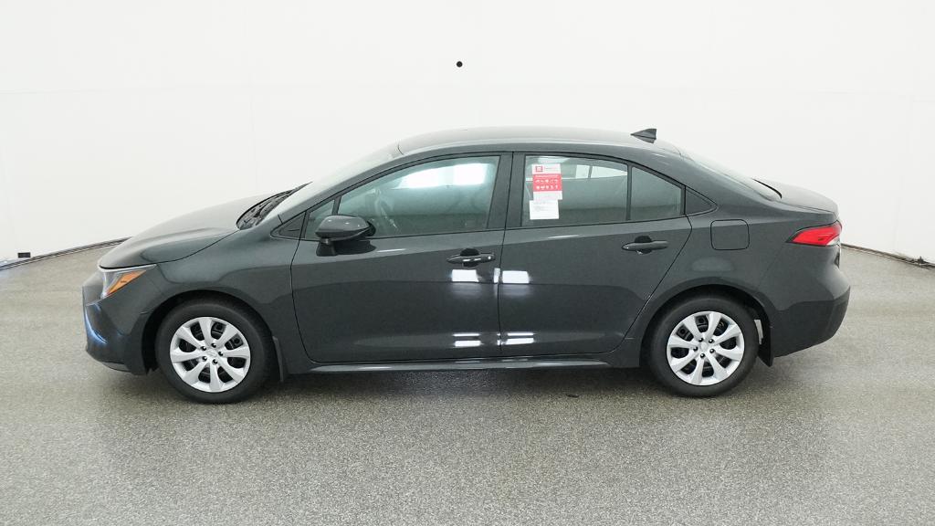 2025 Toyota Corolla LE photo 9