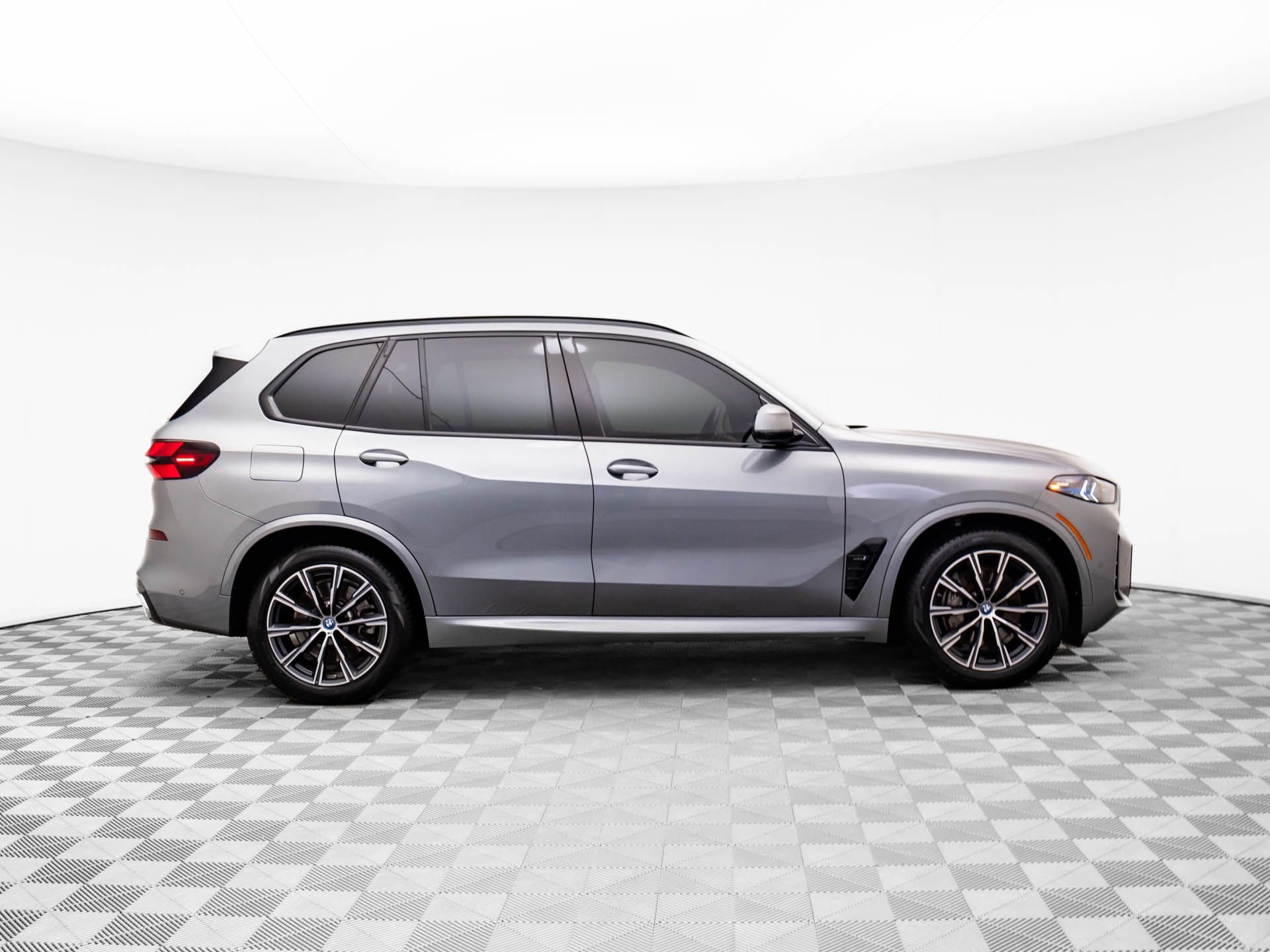 Certified Used 2024 Skyscraper Grey Metallic BMW xDrive50e image 6