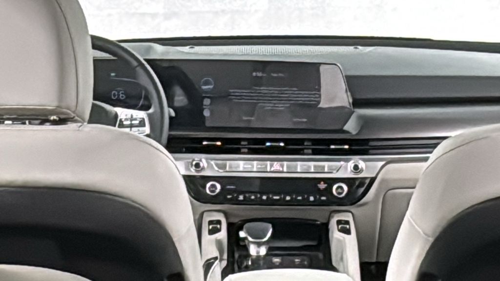2025 Kia Telluride S photo 17