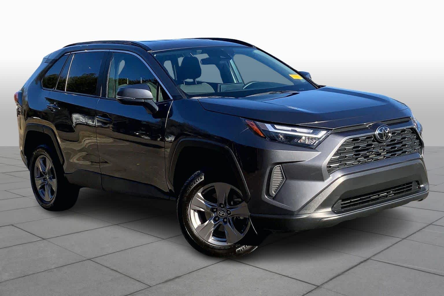 Used 2024 Toyota RAV4 XLE with VIN 2T3W1RFV2RW333484 for sale in Northfield, Minnesota