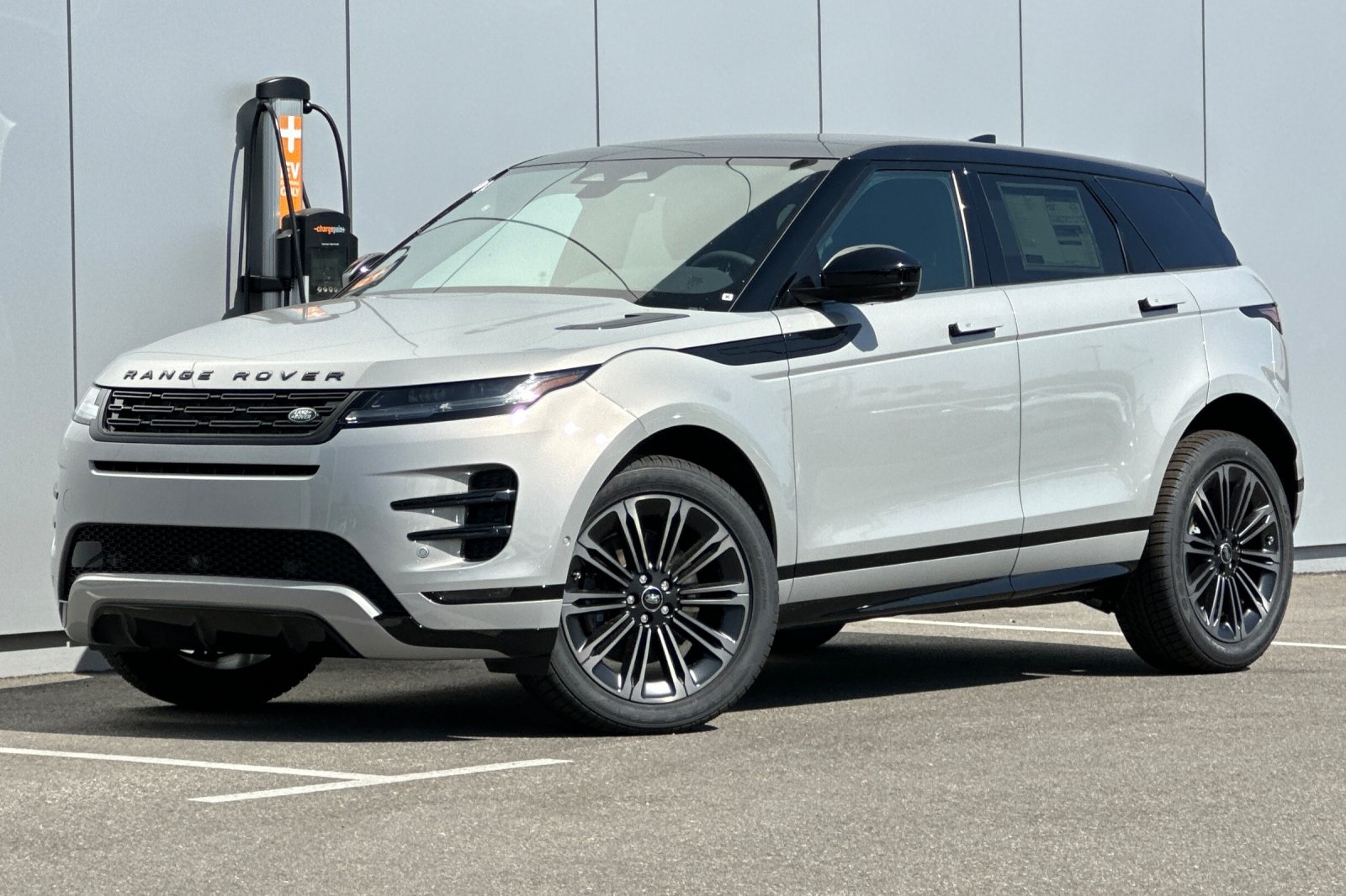2026 Land Rover Range Rover Evoque