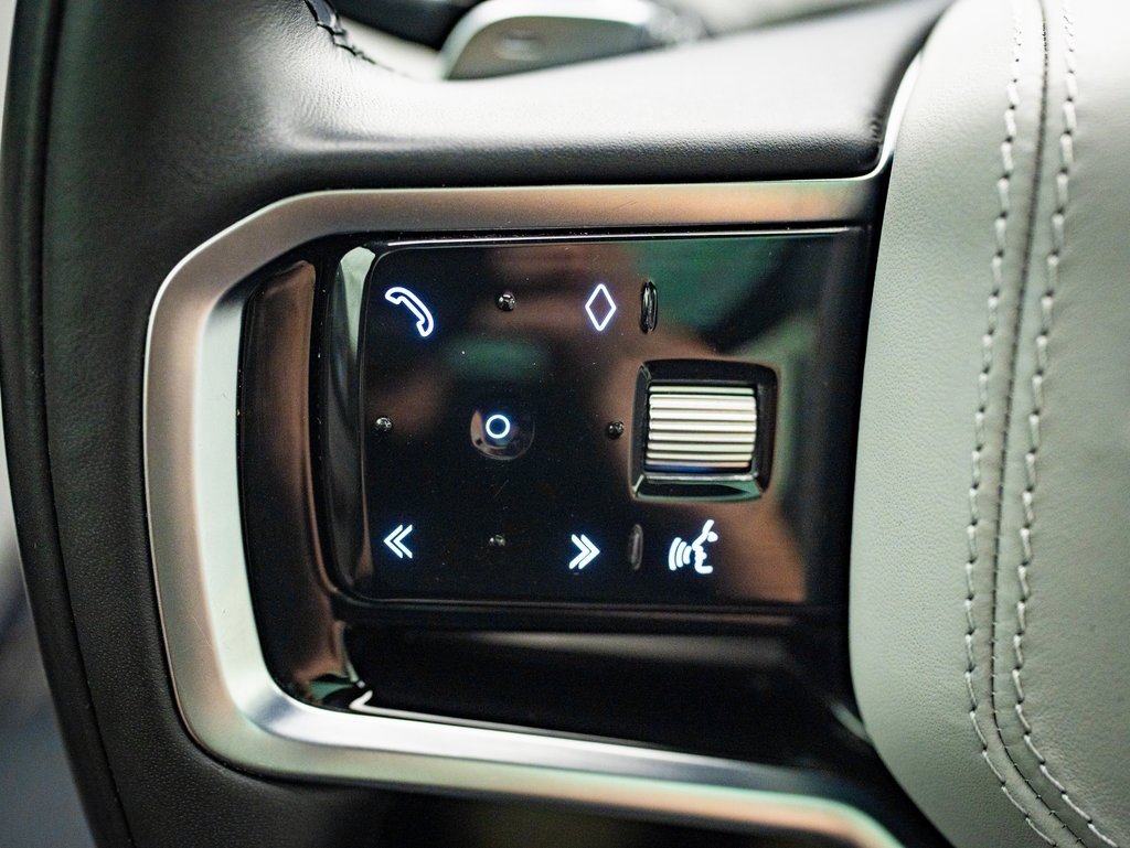 2022 Land Rover Range Rover Evoque SE photo 23