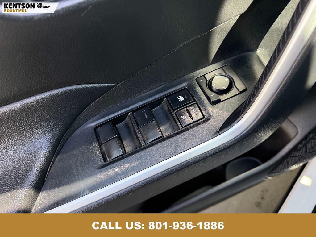 2024 Toyota RAV4 LE photo 18