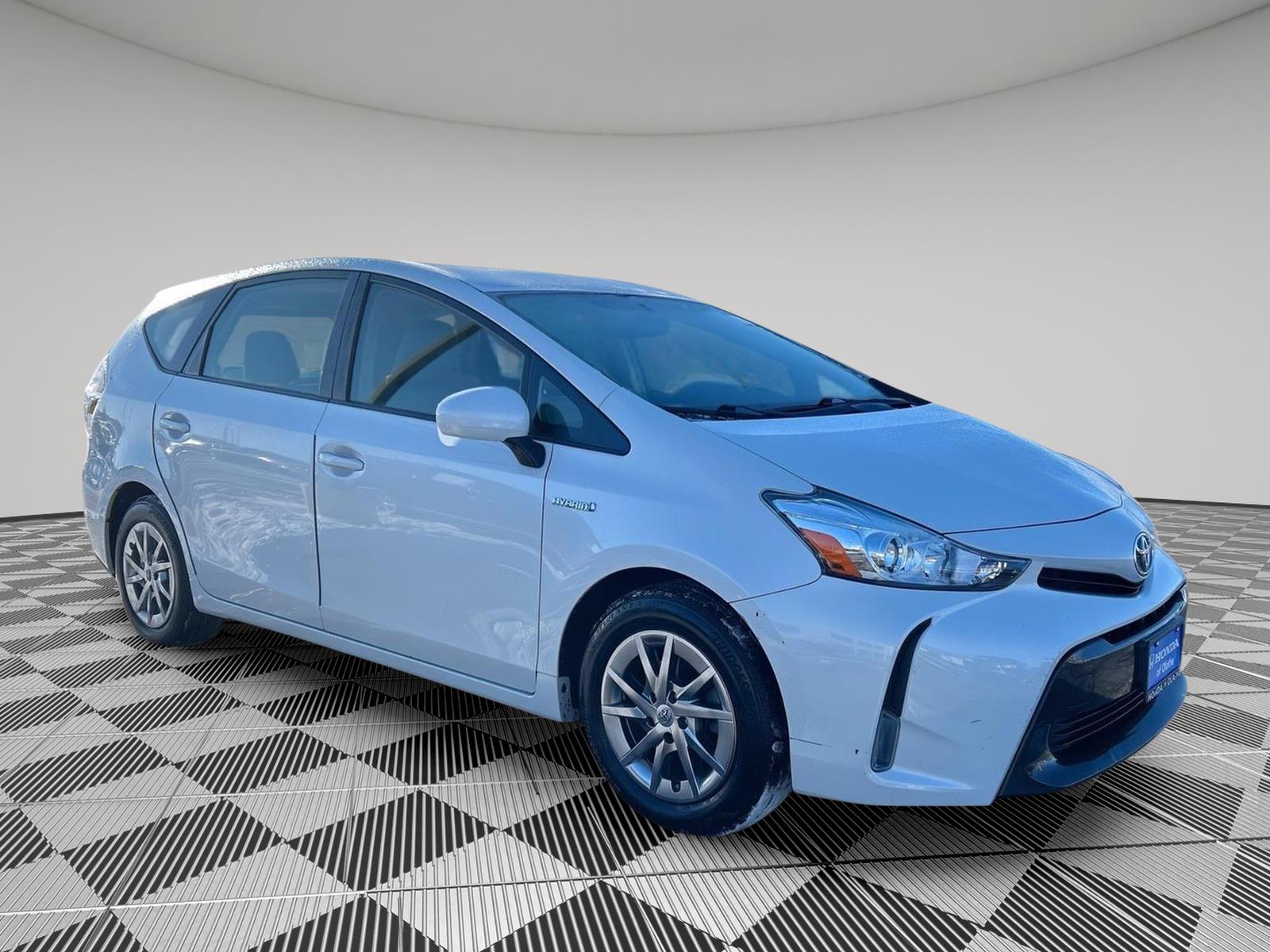 2017 Toyota Prius v Five