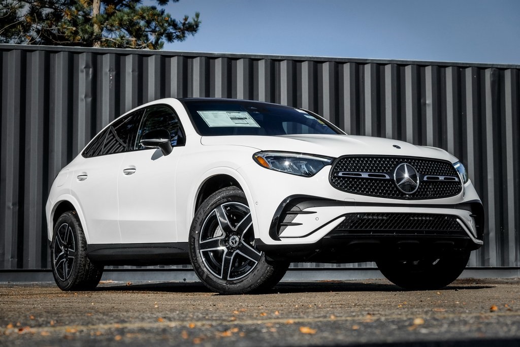2026 Mercedes-Benz GLC Coupe GLC 300's photo