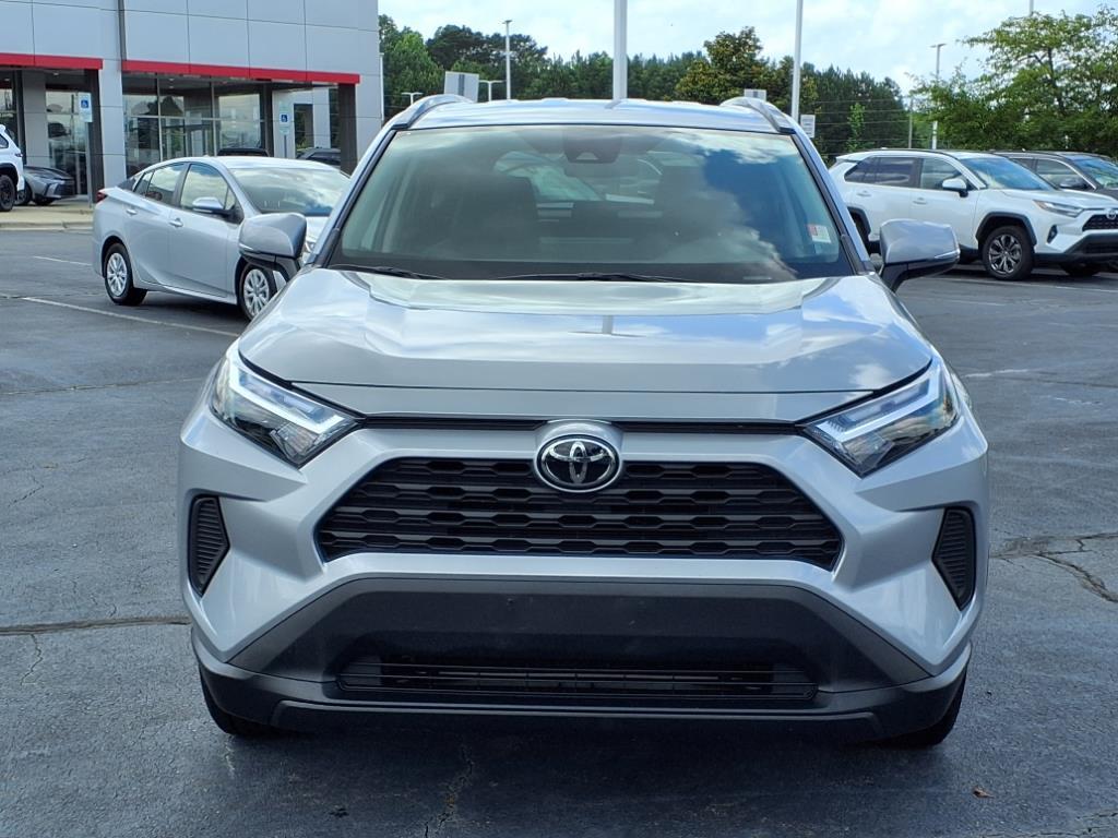 2024 Toyota RAV4 XLE photo 6
