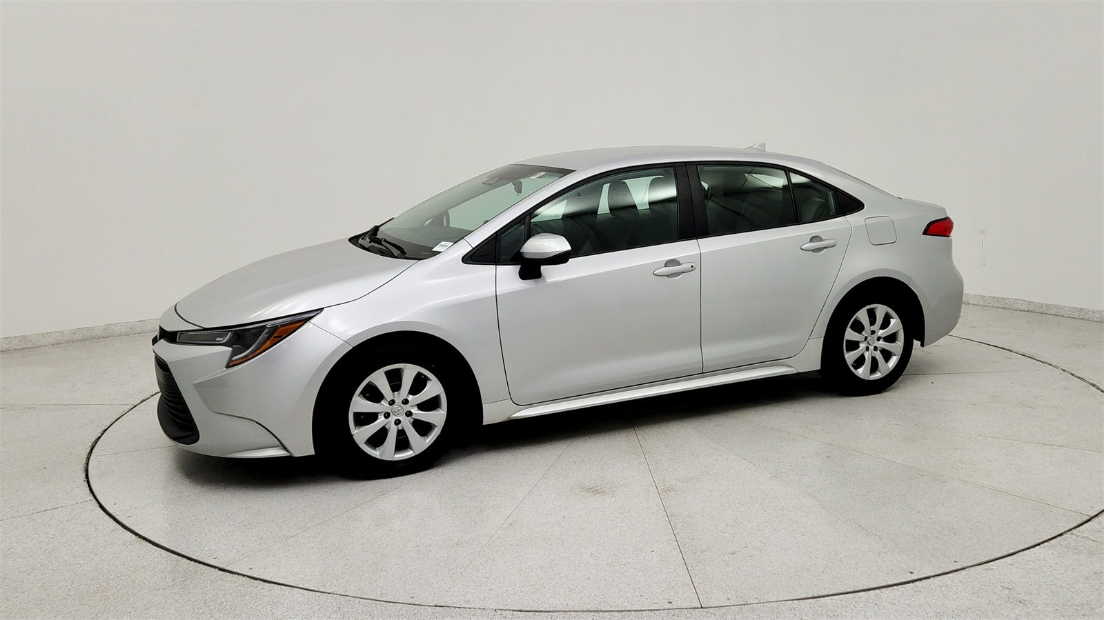 2024 Toyota Corolla LE photo 3