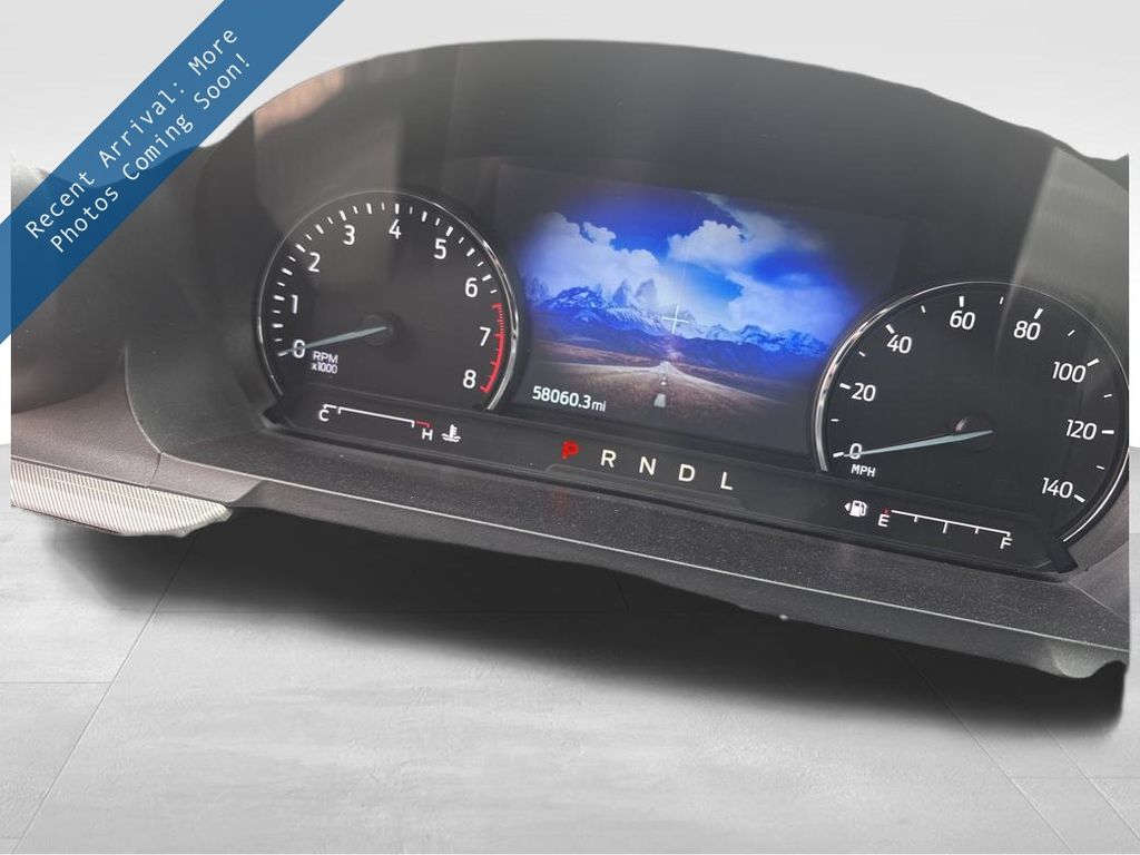 2022 Ford Explorer XLT's photo