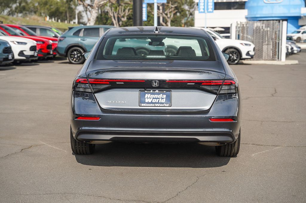 2025 Honda Accord LX photo 6