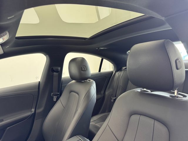 2022 Mercedes Benz CLA 250 photo 5