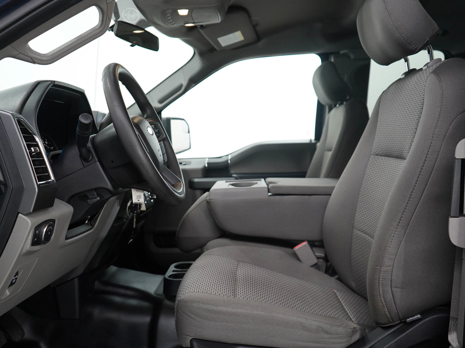 2015 Ford F-150 XLT photo 15