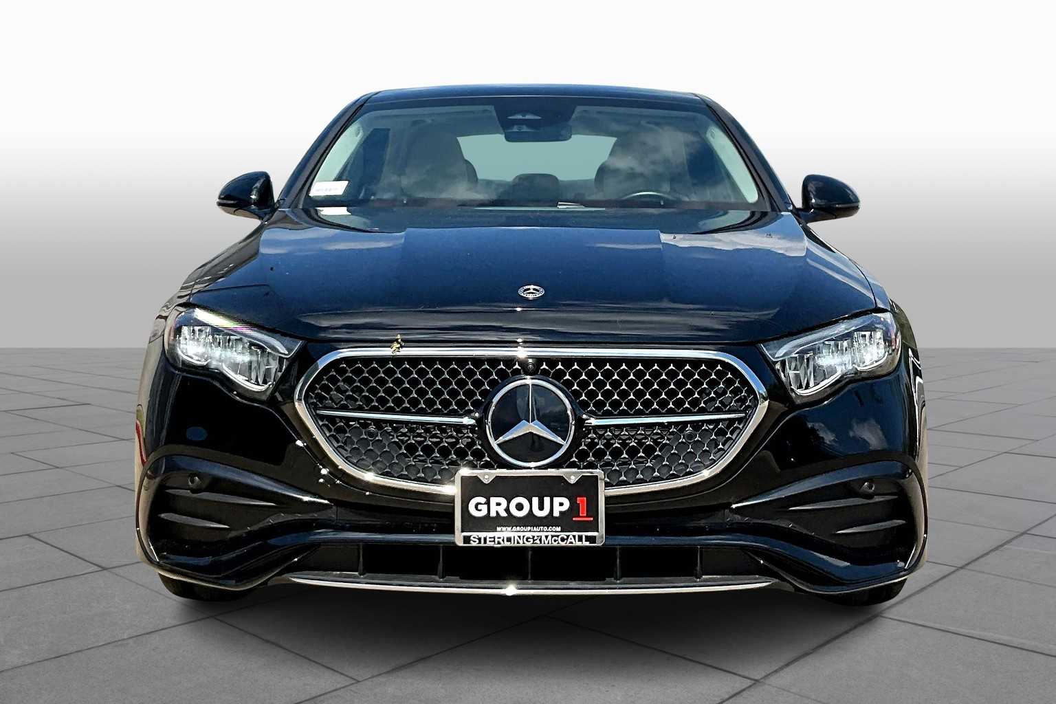 2025 Mercedes Benz E 350 4MATIC photo 3