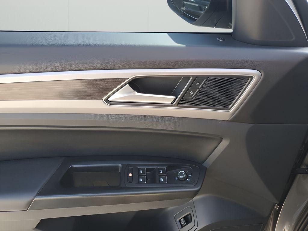 2019 Volkswagen Atlas V6 SEL photo 26