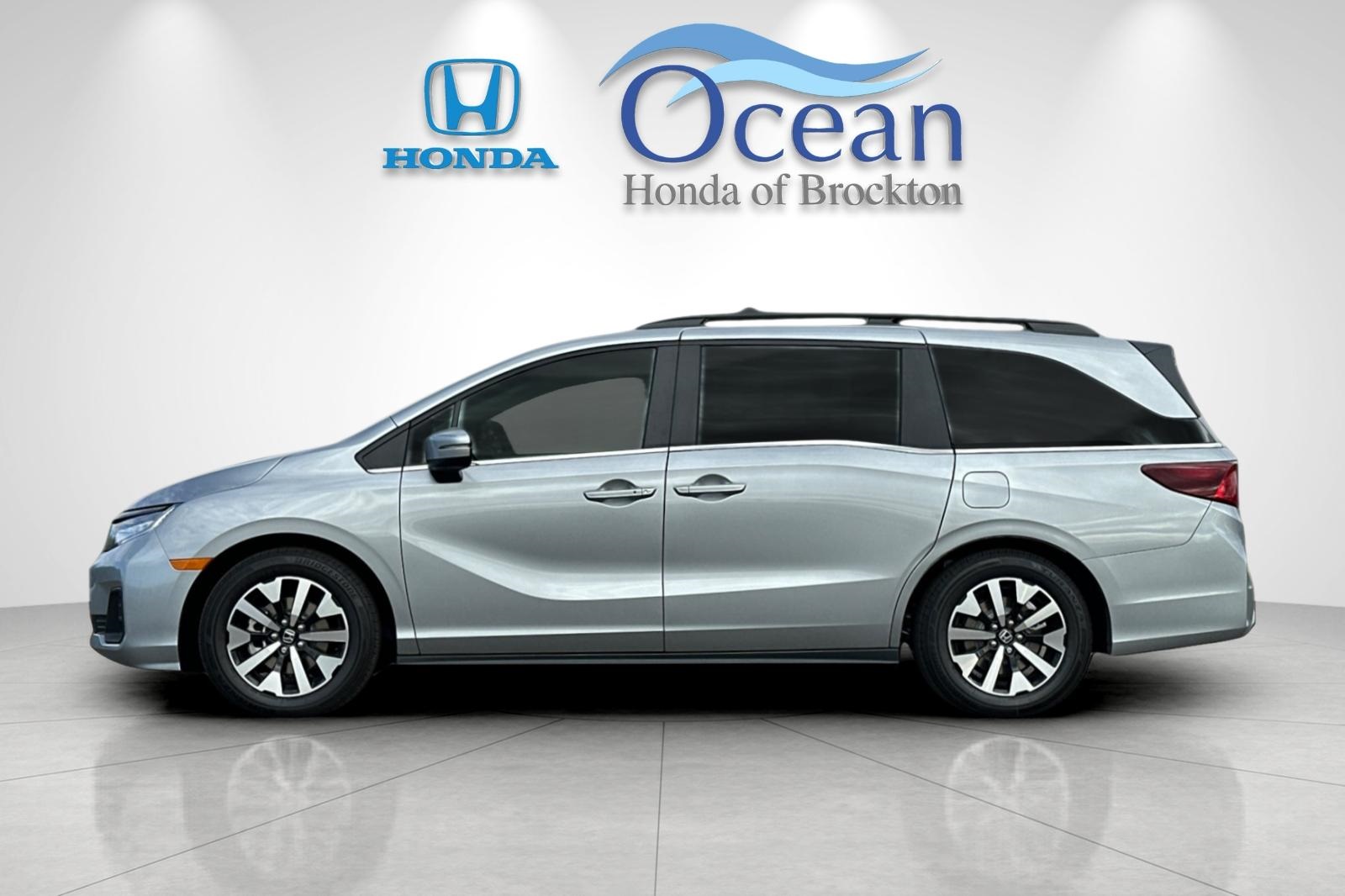 2026 Honda Odyssey EX-L photo 2