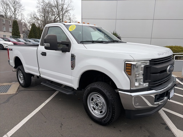 2018 Ford F-350 Super Duty XL's photo