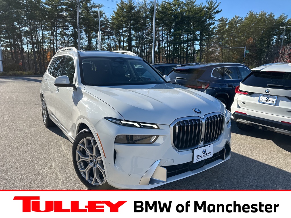 2023 BMW X7 40i's photo