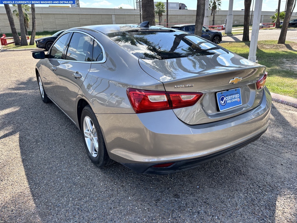 2023 Chevrolet Malibu LS photo 4
