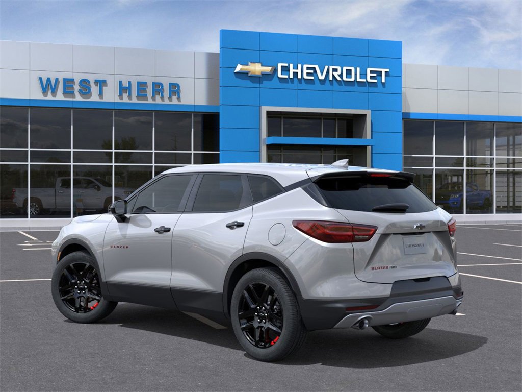 2025 Chevrolet Blazer 2LT photo 3