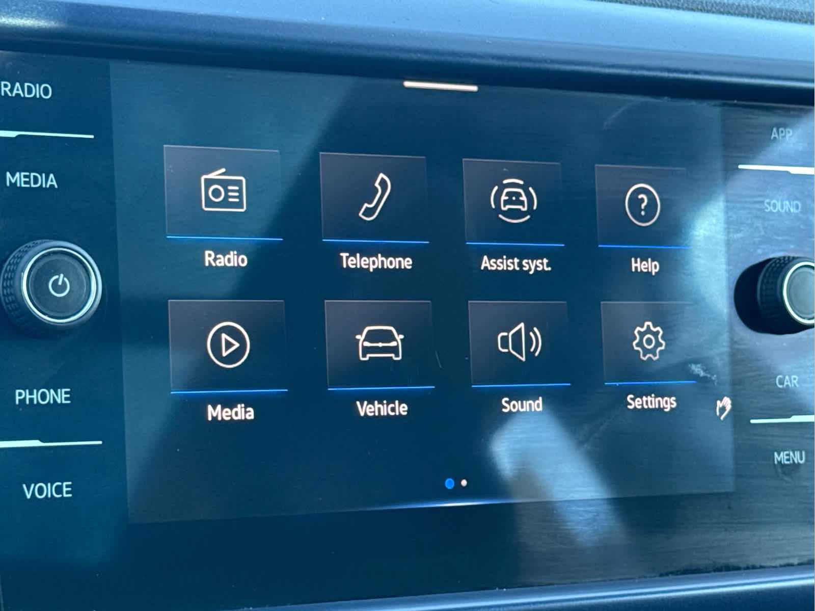 2022 Volkswagen Taos SE photo 32