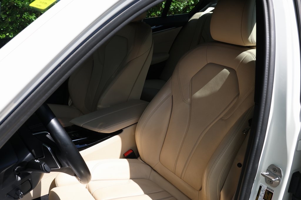2019 Bmw 530i Sedan photo 13