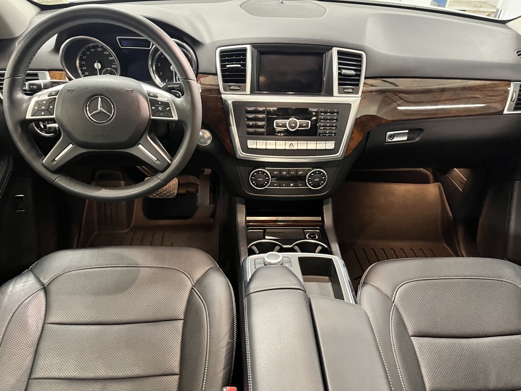 2015 Mercedes Benz ML 350 photo 10