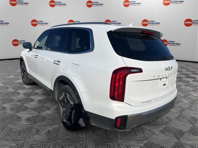2025 Kia Telluride S photo 3