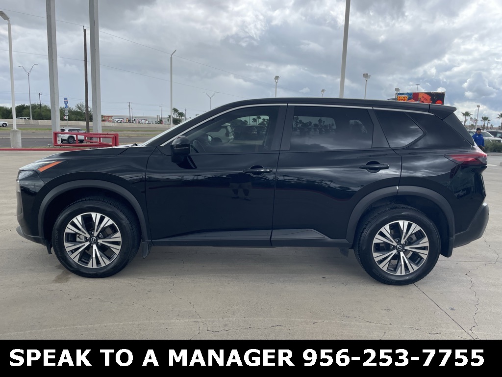 2023 Nissan Rogue SV photo 2