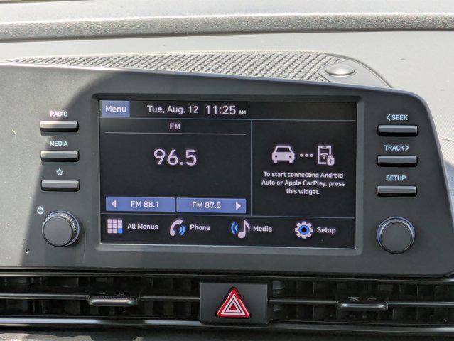 2025 Hyundai Elantra SEL Sport photo 17